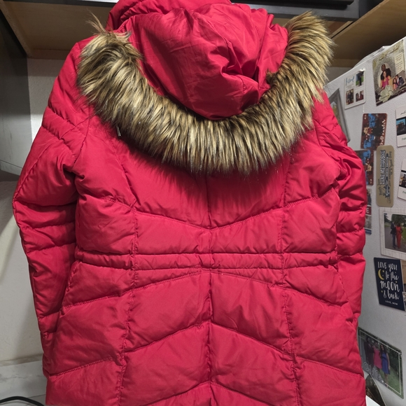 Women's Red Puffer Jacket - Picture 7 of 10